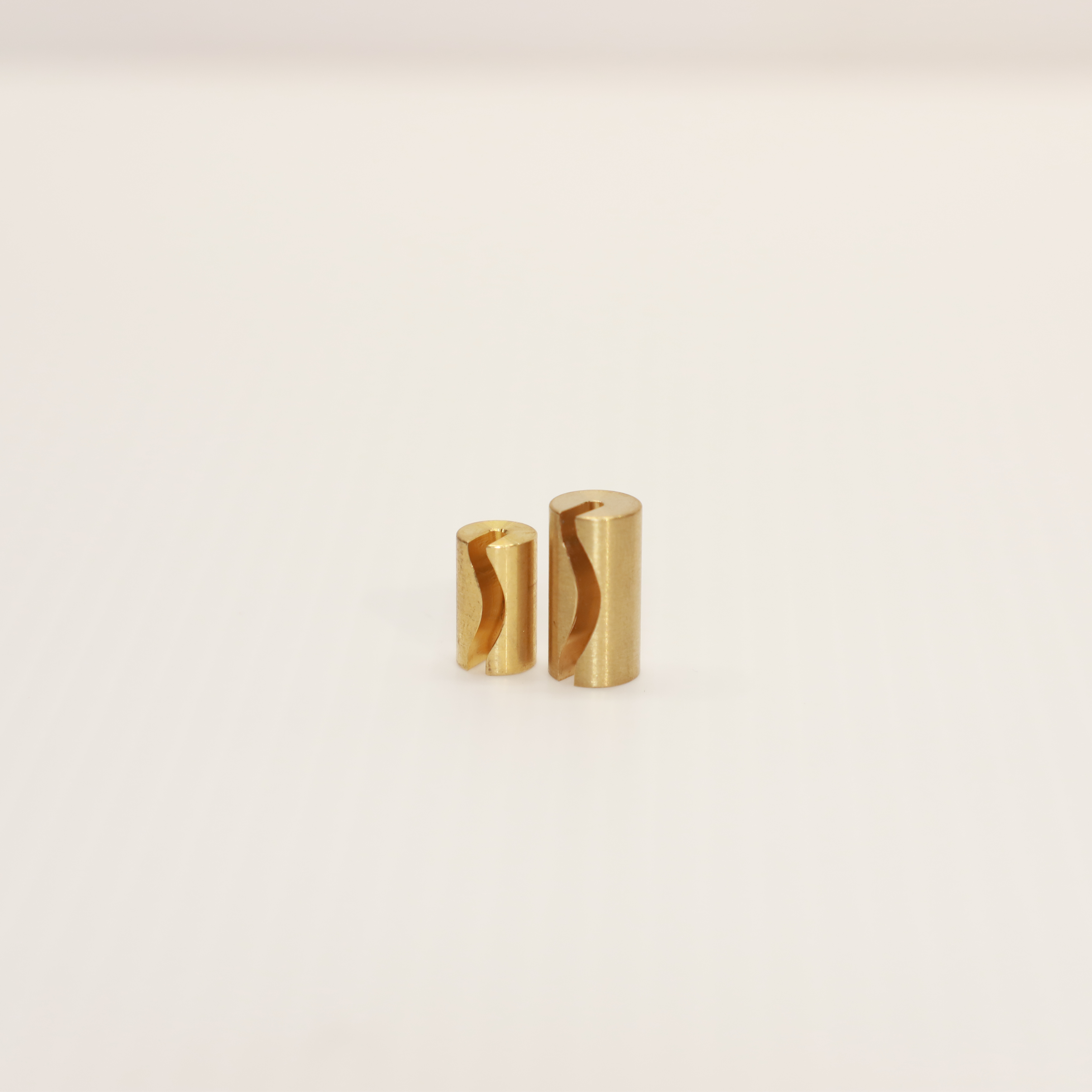 大提琴專業新款弦槽式狼音器