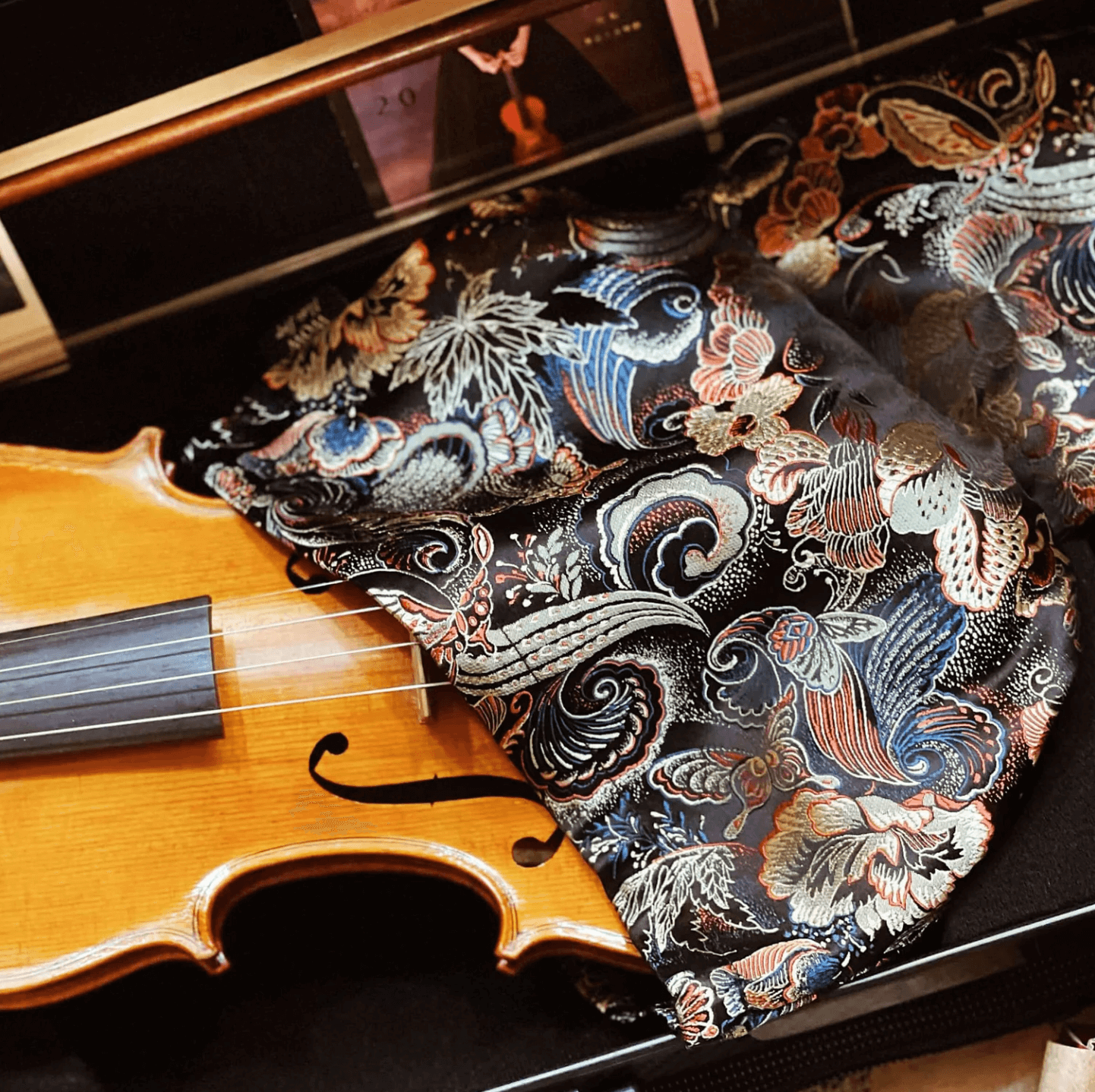 台灣我屋WoW 絲織錦緞小提琴袋-蝴蝶夫人